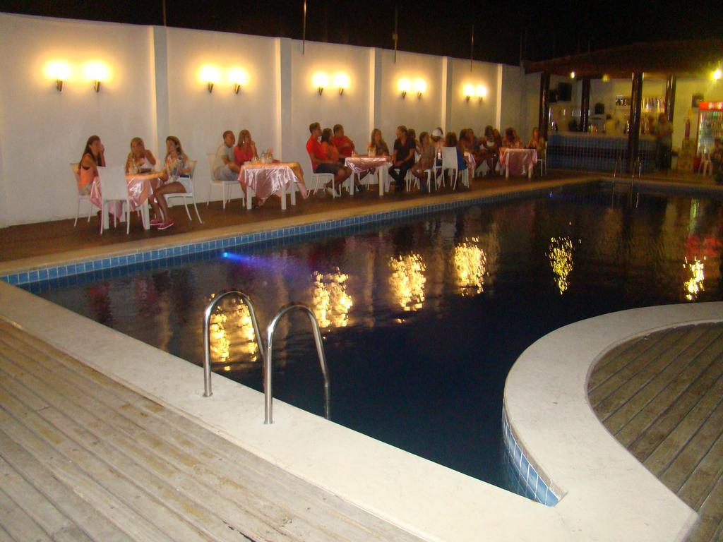 Hotel Paraiso Das Aguas Tucano Exterior photo